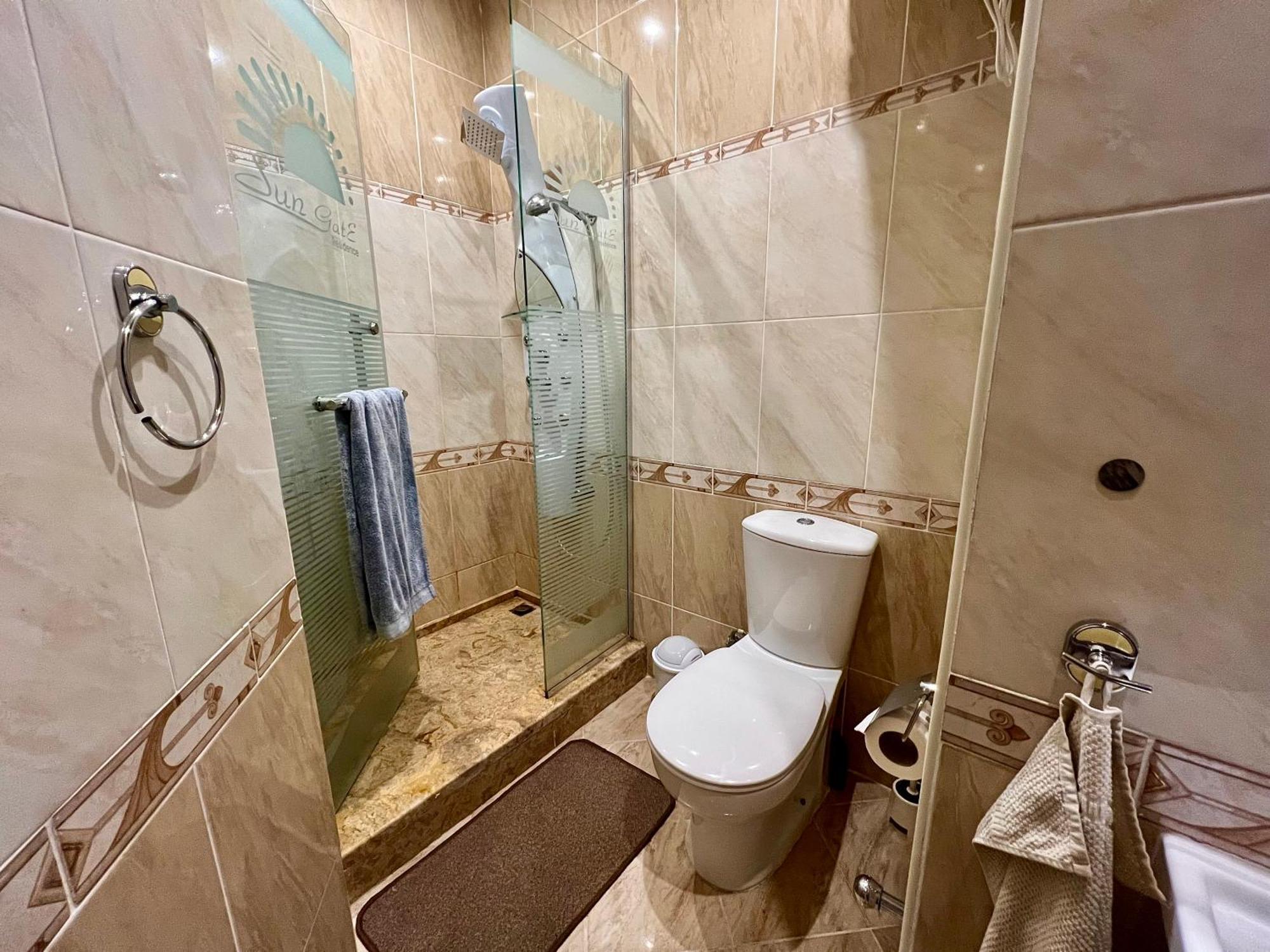 Luxury Beachfront Studio- Foreign Nationals Only Хургада Экстерьер фото